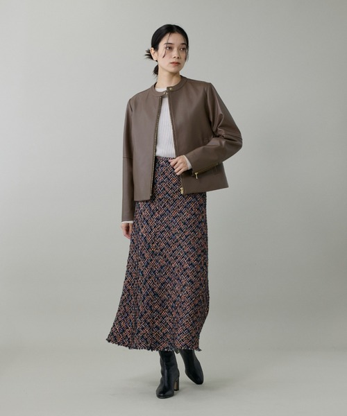 INED（イネド）の「ホールガーメント クルーネックリブニット《Cuoo》（ニット/セーター・レディース・ラベンダー/ダークブラウン/ブラック/グレイッシュベージュ/ブルーグレー/グレー系その他・9号/11号）」の22枚目の写真