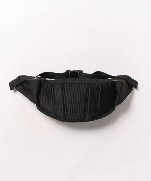 BEN DAVIS（ベンデイビス）の「【BEN DAVIS/ベンデイビス】カラビナ付き ウェストバッグ（ボディバッグ/ウエストポーチ・メンズ・ブラック・FREE）」の3枚目の写真