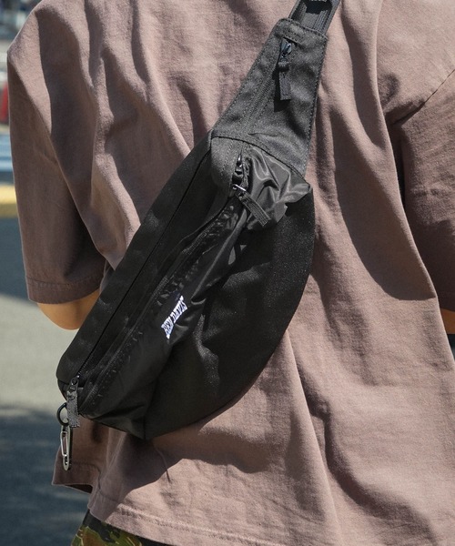 BEN DAVIS（ベンデイビス）の「【BEN DAVIS/ベンデイビス】カラビナ付き ウェストバッグ（ボディバッグ/ウエストポーチ・メンズ・ブラック・FREE）」の10枚目の写真