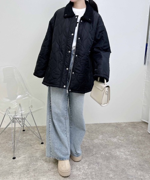 INGNI（イング）の「襟ボアキルティングブルゾン（ブルゾン・レディース・ブラック×ブラック/アイボリー・M）」の10枚目の写真