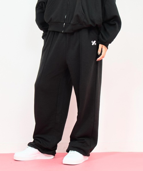 ANAP(アナップ)の「ラウンジウェア 裏毛 ドロストパンツ【ジュニアお揃い】【親子お揃い】(スウェットパンツ・レディース・ピンク/ブラック/グレー・M/L)」の2枚目の写真