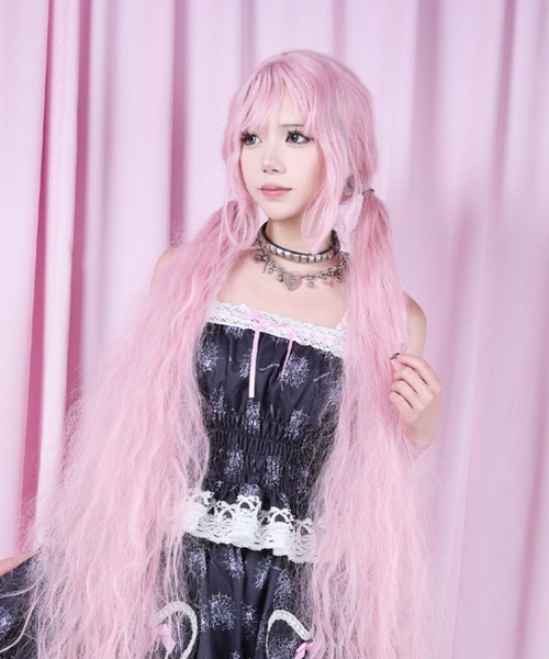 AVENCHUMU（アバンチュウム）の「Skull illustration print cami tops（キャミソール・レディース・ピンク/ホワイト/ブラック・FREE/XS）」の5枚目の写真