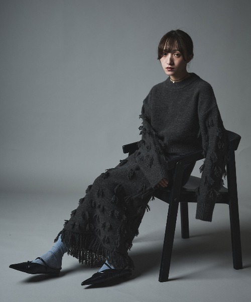 W:Huku(フーク)の「ポイントフリンジ ショート丈 ニット セーター / Pointed Fringe Short Knit(ニット/セーター・レディース・チャコール/アイボリー/ブラック・FREE)」の3枚目の写真