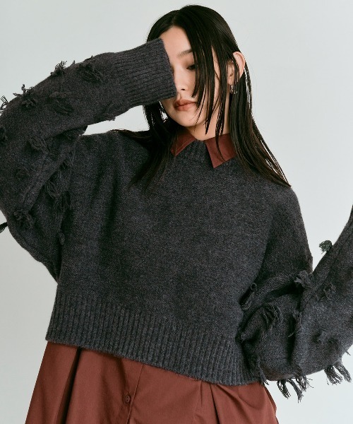 W:Huku(フーク)の「ポイントフリンジ ショート丈 ニット セーター / Pointed Fringe Short Knit(ニット/セーター・レディース・チャコール/アイボリー/ブラック・FREE)」の4枚目の写真