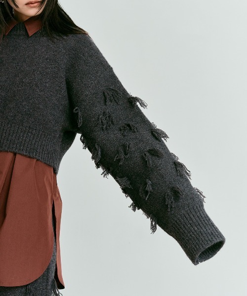 W:Huku(フーク)の「ポイントフリンジ ショート丈 ニット セーター / Pointed Fringe Short Knit(ニット/セーター・レディース・チャコール/アイボリー/ブラック・FREE)」の6枚目の写真