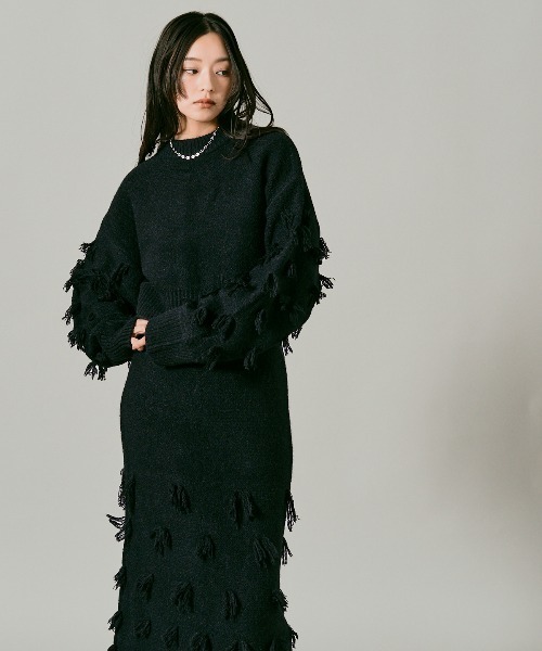 W:Huku(フーク)の「ポイントフリンジ ショート丈 ニット セーター / Pointed Fringe Short Knit(ニット/セーター・レディース・チャコール/アイボリー/ブラック・FREE)」の11枚目の写真