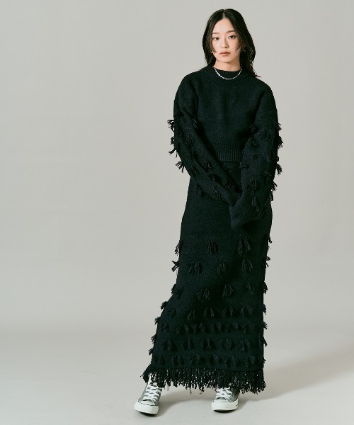 W:Huku(フーク)の「ポイントフリンジ ショート丈 ニット セーター / Pointed Fringe Short Knit(ニット/セーター・レディース・チャコール/アイボリー/ブラック・FREE)」の22枚目の写真