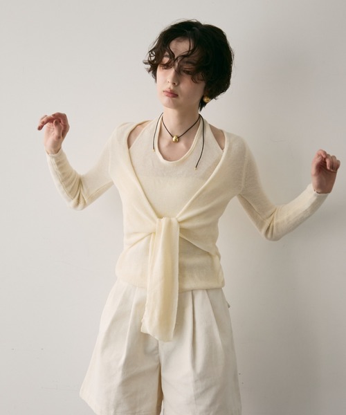 Trish（トリッシュ）の「ホルターネックカーディガン風ニットプルオーバー（ニット/セーター・レディース・チャコールグレー/アイボリー・FREE）」の8枚目の写真