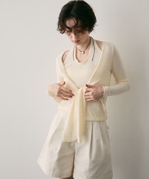 Trish（トリッシュ）の「ホルターネックカーディガン風ニットプルオーバー（ニット/セーター・レディース・チャコールグレー/アイボリー・FREE）」の7枚目の写真