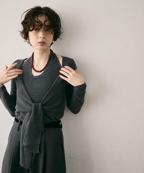 Trish（トリッシュ）の「ホルターネックカーディガン風ニットプルオーバー（ニット/セーター・レディース・チャコールグレー/アイボリー・FREE）」の18枚目の写真