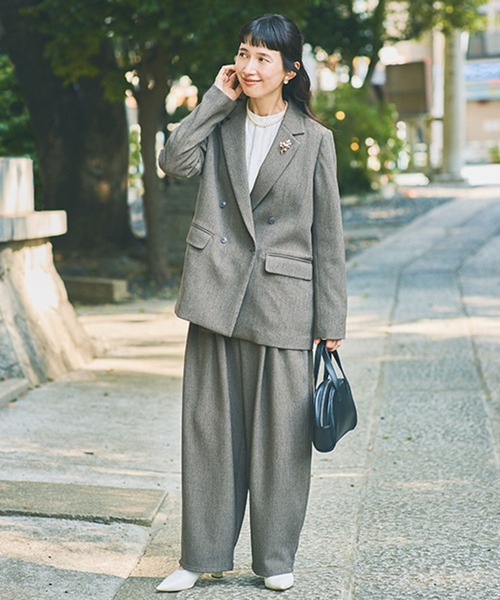 studio CLIP（スタディオクリップ）の「インドランダムタックシャツ《オケージョン2025AW》（シャツ/ブラウス・レディース・ブラック/アイボリー・FREE）」の6枚目の写真