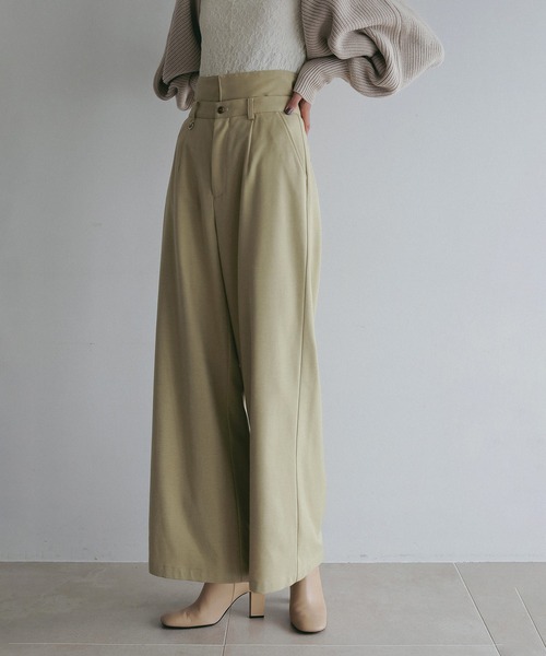 MANOF(マノフ)の「HIGH WAIST BARREL PANTS(その他パンツ・レディース・イエロー/ブラウン/チャコールグレー・S/M)」の1枚目の写真