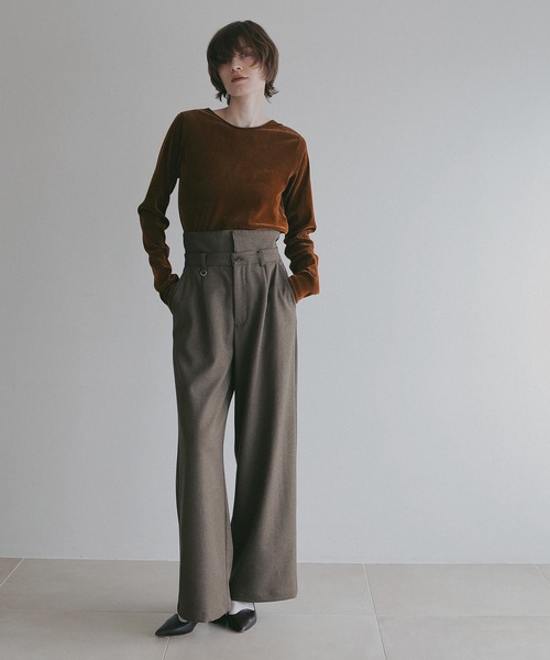 MANOF(マノフ)の「HIGH WAIST BARREL PANTS(その他パンツ・レディース・イエロー/ブラウン/チャコールグレー・S/M)」の7枚目の写真