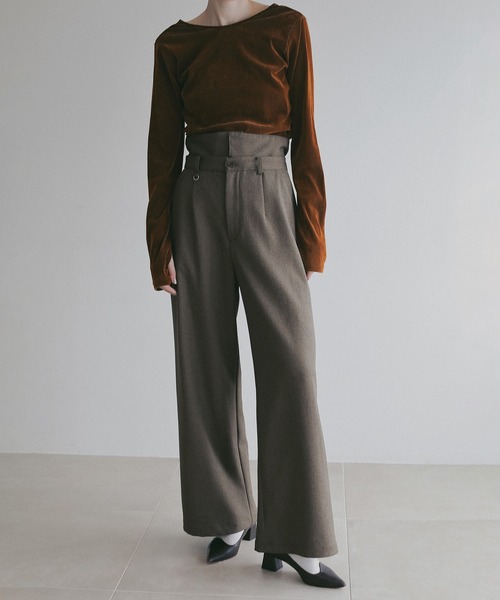 MANOF(マノフ)の「HIGH WAIST BARREL PANTS(その他パンツ・レディース・イエロー/ブラウン/チャコールグレー・S/M)」の6枚目の写真