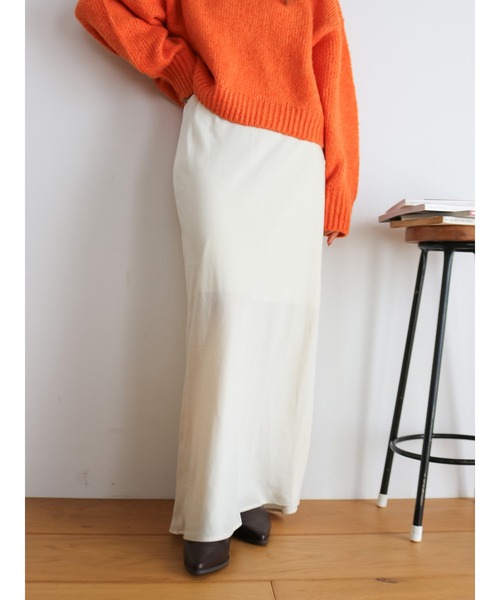 Ungrid（アングリッド）の「サテンフレアスカート（スカート・レディース・イエロー/アイボリー/ブラック・SMALL/MEDIUM）」の2枚目の写真