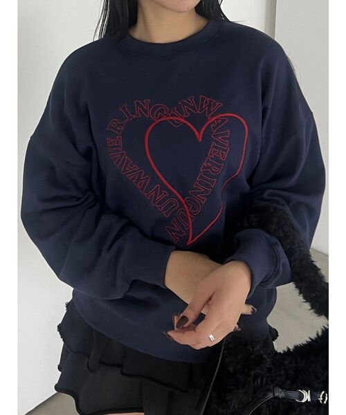 EMODA（エモダ）の「ハートロゴオーバースウェットプルオーバー（スウェット・レディース・ネイビー/ブラック/グレー・FREE）」の13枚目の写真