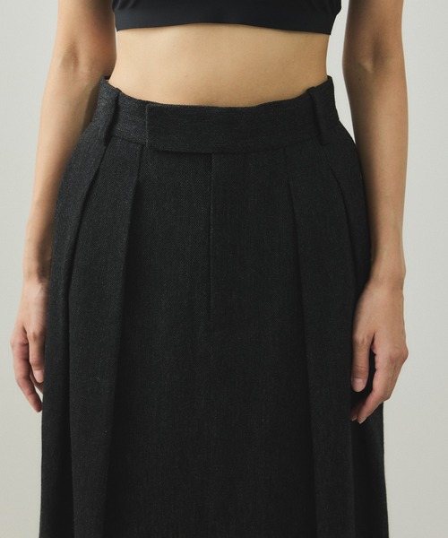 ADAM ET ROPE'(アダムエロペ)の「【EMOELLE】ウールコットン2タックスカート(スカート・レディース・チャコールグレー/ベージュ系その他・36/38)」の4枚目の写真