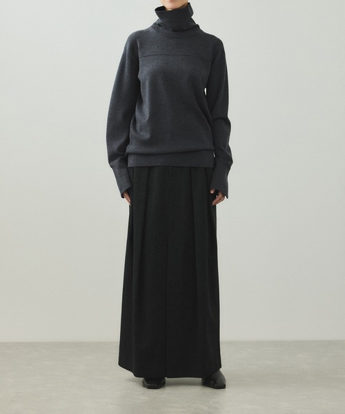 ADAM ET ROPE'(アダムエロペ)の「【EMOELLE】ウールコットン2タックスカート(スカート・レディース・チャコールグレー/ベージュ系その他・36/38)」の14枚目の写真