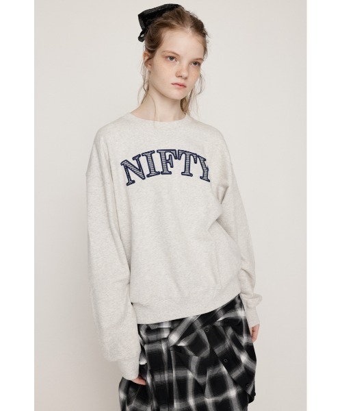 SLY（スライ）の「【ZOZO限定カラーあり】APPLIQUE LOGO SW TOPS アップリケ ロゴ スウェット トップス 秋服 冬服　トレーナー（スウェット・レディース・杢グレー/ブラウン/レッド/ネイビー/ブラック・FREE）」の20枚目の写真