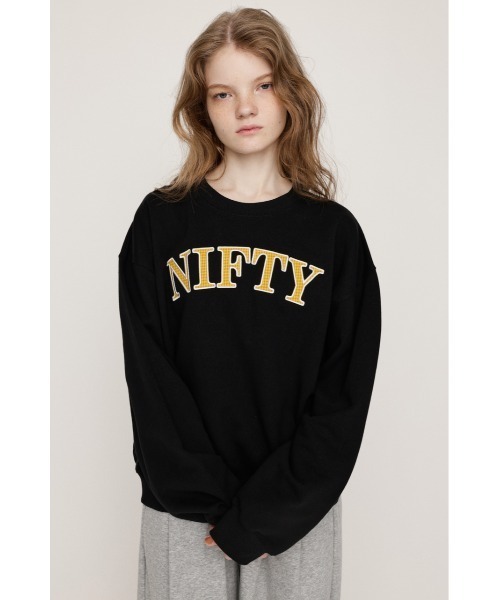 SLY（スライ）の「【ZOZO限定カラーあり】APPLIQUE LOGO SW TOPS アップリケ ロゴ スウェット トップス 秋服 冬服　トレーナー（スウェット・レディース・杢グレー/ブラウン/レッド/ネイビー/ブラック・FREE）」の14枚目の写真