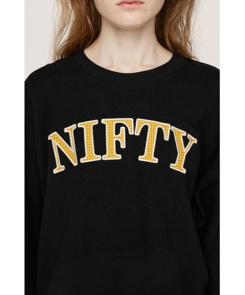 SLY（スライ）の「【ZOZO限定カラーあり】APPLIQUE LOGO SW TOPS アップリケ ロゴ スウェット トップス 秋服 冬服　トレーナー（スウェット・レディース・杢グレー/ブラウン/レッド/ネイビー/ブラック・FREE）」の17枚目の写真