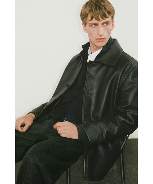 【極美品】COS コス　ブラック テーラードジャケット　スーツ　レザー　人気 BURNISHED-LEATHER JACKET 光沢感のあるレザージャケット ブラック