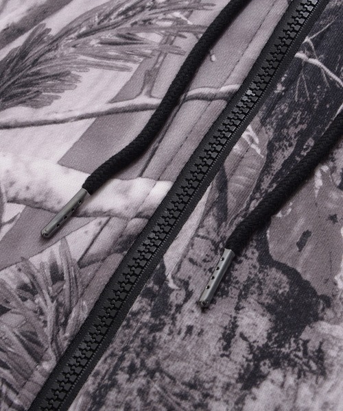 Revo.(レボ)の「リアルツリーカモ デジタルプリント ジップ フーディー ツリーカモ 裏毛 スウェット ジップパーカー(パーカー・メンズ・リアルツリーカモ/グレー系カモフラージュ・L/M)」の7枚目の写真