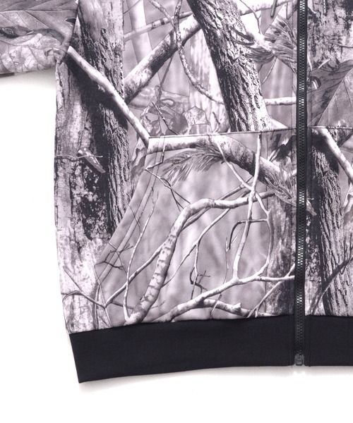 Revo.(レボ)の「リアルツリーカモ デジタルプリント ジップ フーディー ツリーカモ 裏毛 スウェット ジップパーカー(パーカー・メンズ・リアルツリーカモ/グレー系カモフラージュ・L/M)」の8枚目の写真