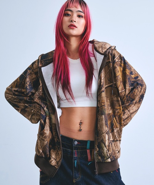 Revo.(レボ)の「リアルツリーカモ デジタルプリント ジップ フーディー ツリーカモ 裏毛 スウェット ジップパーカー(パーカー・メンズ・リアルツリーカモ/グレー系カモフラージュ・L/M)」の4枚目の写真