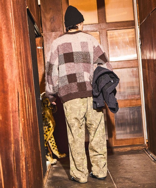 niko and...(ニコアンド)の「ブロックチェックニットプルオーバー(ニット/セーター・メンズ・チャコール/ブラウン・MEDIUM/LARGE)」の4枚目の写真