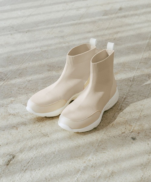 studio CLIP（スタディオクリップ）の「【撥水・消臭・抗菌防臭・クッションインソール】軽らく撥水ニットブーツ（ブーツ・レディース・グレー/ブラック/アイボリー・LARGE/MEDIUM）」の3枚目の写真