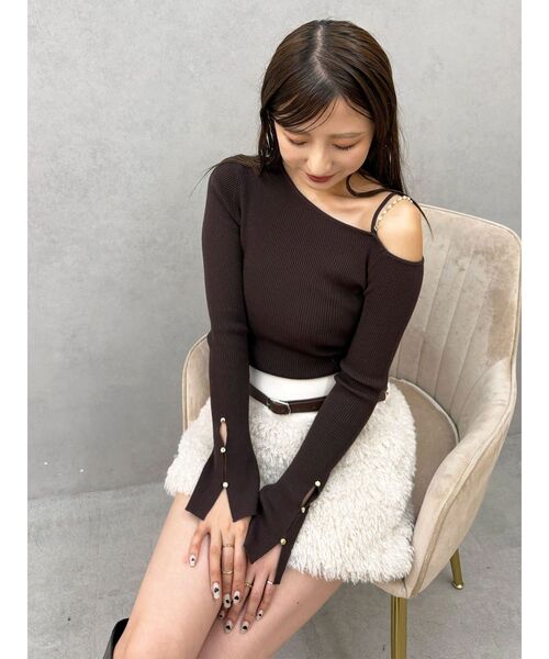 MERCURYDUO（マーキュリーデュオ）の「プードルファーライクミニスカート（スカート・レディース・チャコールグレー/アイボリー・SMALL/MEDIUM）」の7枚目の写真