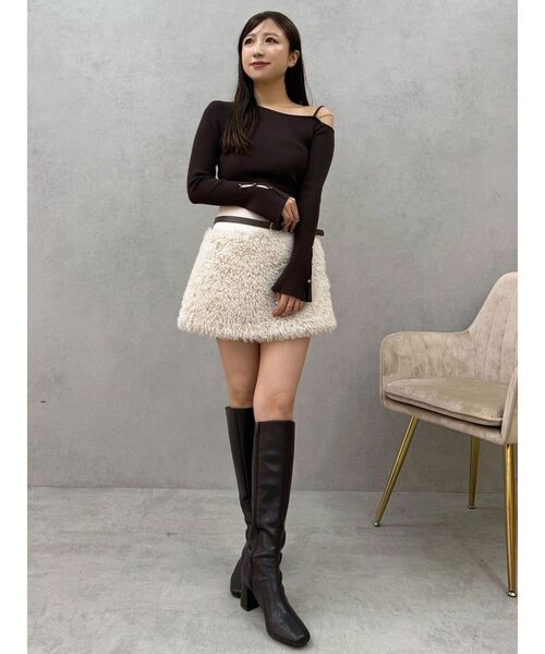 MERCURYDUO（マーキュリーデュオ）の「プードルファーライクミニスカート（スカート・レディース・チャコールグレー/アイボリー・SMALL/MEDIUM）」の11枚目の写真