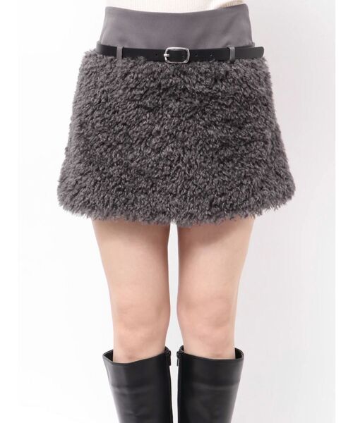 MERCURYDUO（マーキュリーデュオ）の「プードルファーライクミニスカート（スカート・レディース・チャコールグレー/アイボリー・SMALL/MEDIUM）」の15枚目の写真