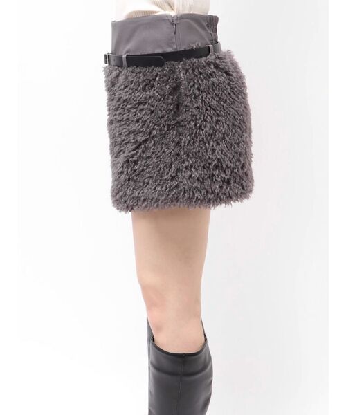 MERCURYDUO（マーキュリーデュオ）の「プードルファーライクミニスカート（スカート・レディース・チャコールグレー/アイボリー・SMALL/MEDIUM）」の16枚目の写真