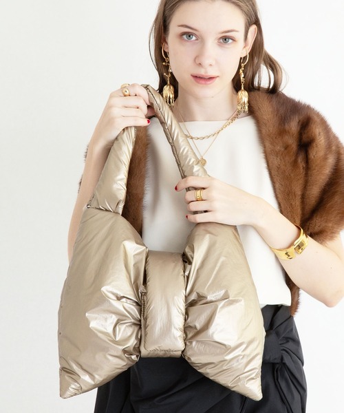 U(ユー)の「Nuage【ニュアージュ】リボントートバッグ(トートバッグ・レディース・ブラウン/ゴールド/ブラック・FREE)」の1枚目の写真