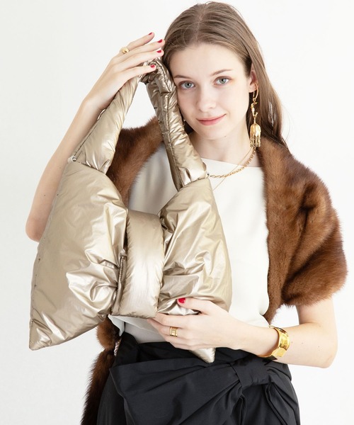 U(ユー)の「Nuage【ニュアージュ】リボントートバッグ(トートバッグ・レディース・ブラウン/ゴールド/ブラック・FREE)」の15枚目の写真