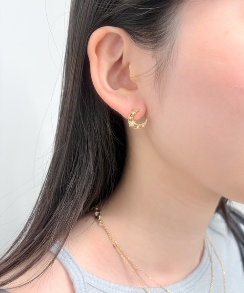 LANVIN en Bleu(ランバンオンブルー)の「月モチーフピアス(ピアス(両耳用)・レディース・ゴールド/シルバー・ONE SIZE)」の6枚目の写真