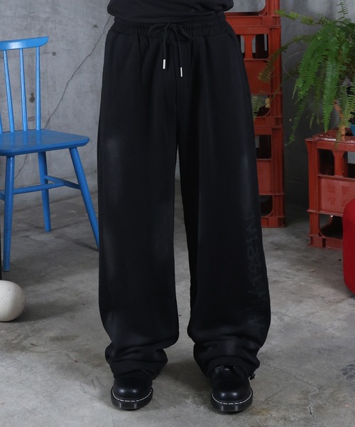 ILL'S（イルズ）の「スウェットパンツ 汚れ加工 プリント メンズ レディース ユニセックス（スウェットパンツ・メンズ・ブラック/アイボリー・M/L）」の3枚目の写真