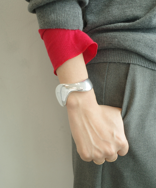 PHILIPPE AUDIBERT（フィリップ オーディベール）の「PHILIPPE AUDIBERT/フィリップ・オーディベール バングル BRS6626:AR（バングル/リストバンド・レディース・シルバー・FREE）」の2枚目の写真