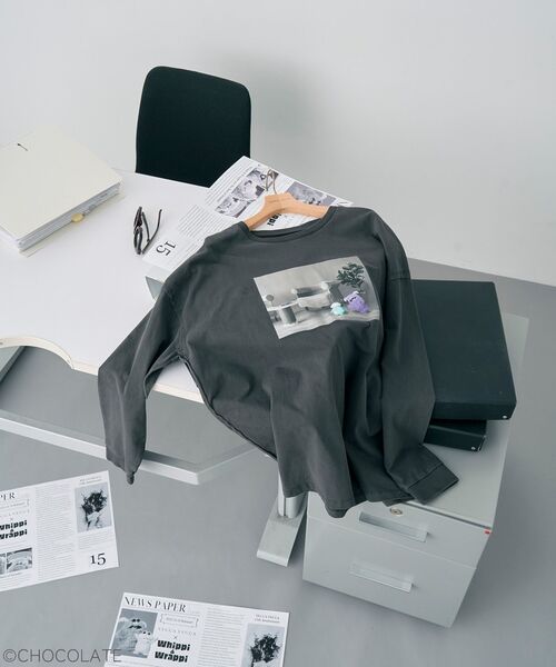 YECCA VECCA（イェッカヴェッカ）の「Whippi&WrappiプリントロンTee②（Tシャツ/カットソー・レディース・アイボリー/チャコールグレー・FREE）」の3枚目の写真