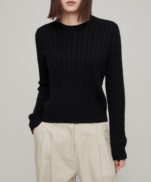 MUSINSA STANDARD WOMAN（ムシンサスタンダードウーマン）の「ウィメンズアンゴラブレンドケーブルクルーネックニット[ブラック]（ニット/セーター・レディース・その他・SMALL/MEDIUM/LARGE/X-SMALL）」の2枚目の写真