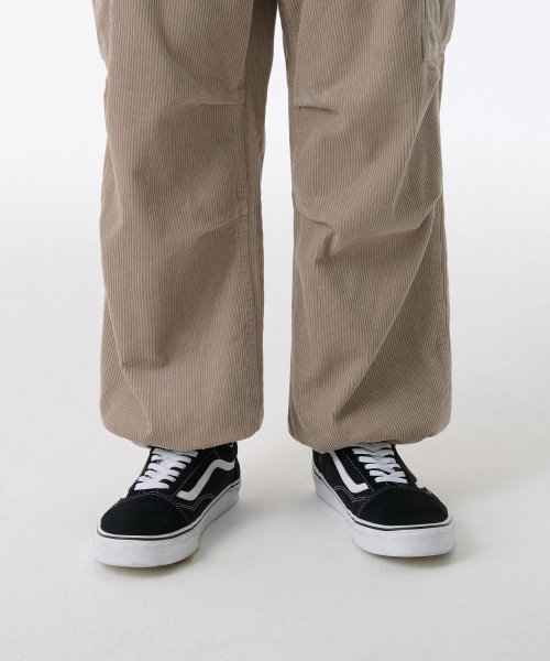 MUSINSA STANDARD（ムシンサスタンダード）の「コーデュロイパラシュートカーゴパンツ[ライトベージュ]（その他パンツ・メンズ・その他・40/38/42/36/27/28/29/34/32/30/31/33/26）」の8枚目の写真