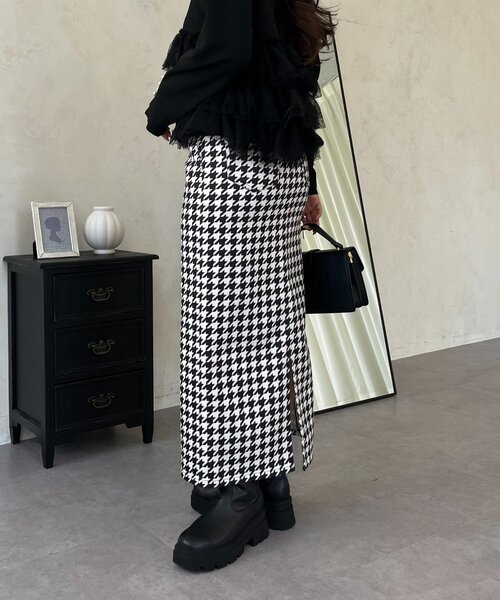 prose verse（プロズヴェール）の「スーパーストレッチ起毛チェックナロースカート（スカート・レディース・ブラック系その他・MEDIUM/PL/PM/LARGE）」の7枚目の写真