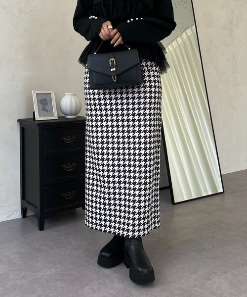prose verse（プロズヴェール）の「スーパーストレッチ起毛チェックナロースカート（スカート・レディース・ブラック系その他・MEDIUM/PL/PM/LARGE）」の12枚目の写真