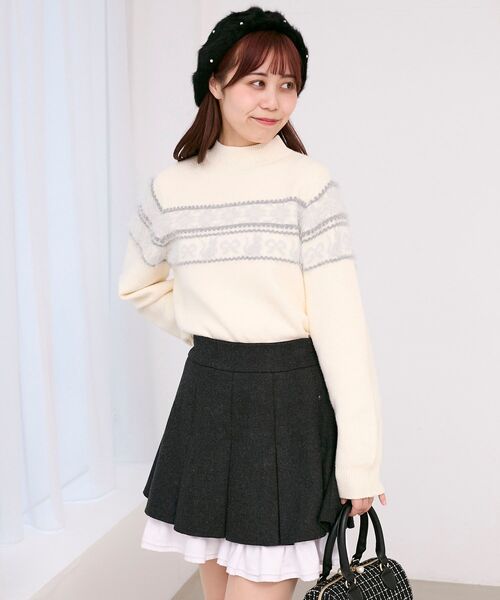 MAJESTIC LEGON(マジェスティックレゴン)の「ネコチャンジャカードトップス(ニット/セーター・レディース・ピンク系その他2/グレー系その他/ホワイト系その他2/レッド系その他2・MEDIUM)」の1枚目の写真