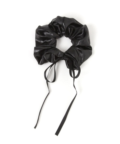 レザー調ロングリボンシュシュ / 607765（シュシュ）｜LAKOLE（ラコレ