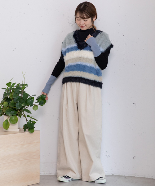 POU DOU DOU（プードゥドゥ）の「フェザーヤーンボーダーVネックベスト（ベスト・レディース・ブラック/グリーン/ブラウン・M）」の6枚目の写真