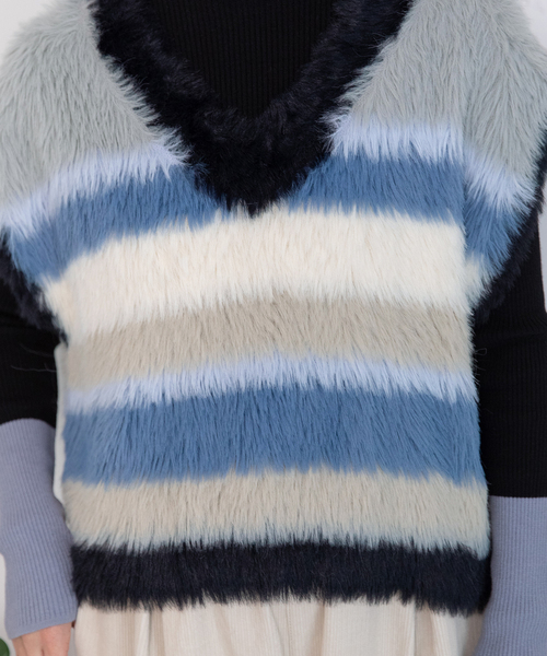 POU DOU DOU（プードゥドゥ）の「フェザーヤーンボーダーVネックベスト（ベスト・レディース・ブラック/グリーン/ブラウン・M）」の8枚目の写真