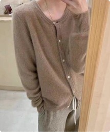 I.O.E（アイオイ）の「ふんわりエアリーカーディガン（カーディガン/ボレロ）」